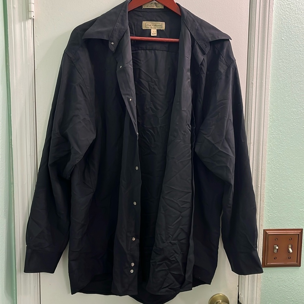 Black button up shirt size L 34/35